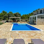 Tatil Evi Artano