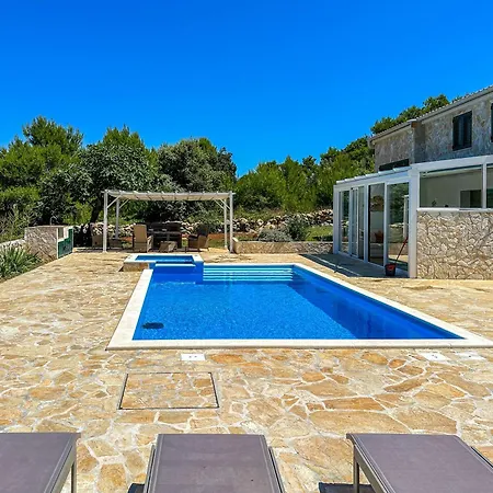 Artano 度假居 维尔